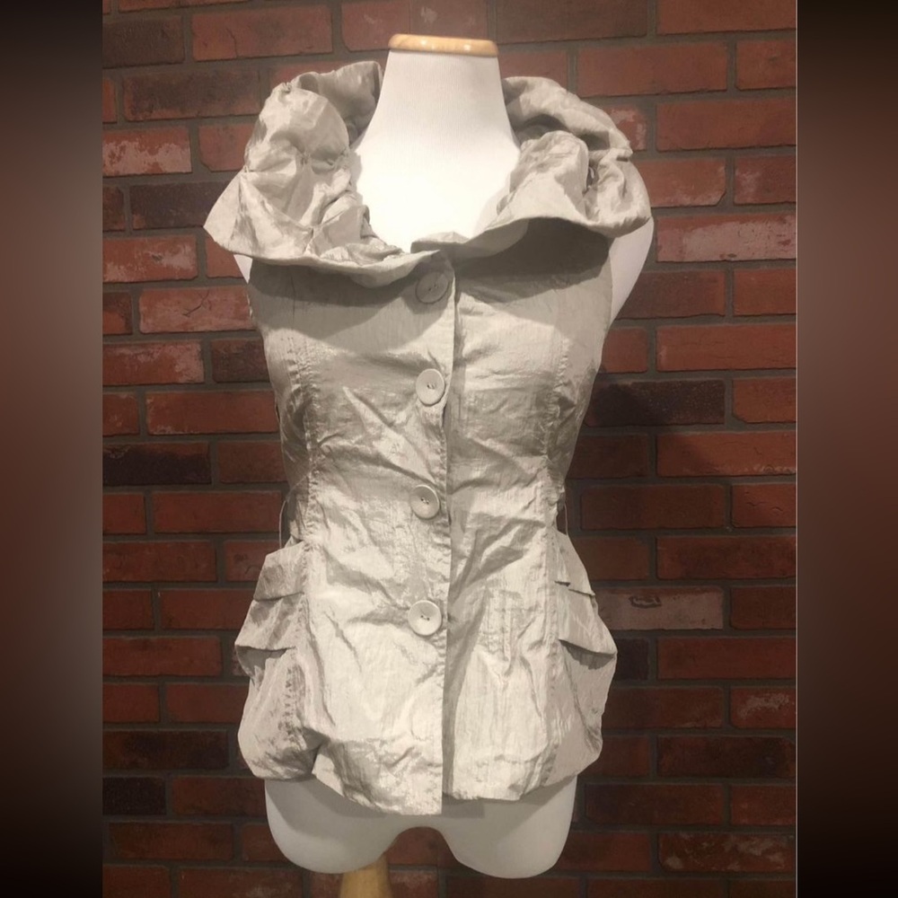 Size small RYU boutique vest